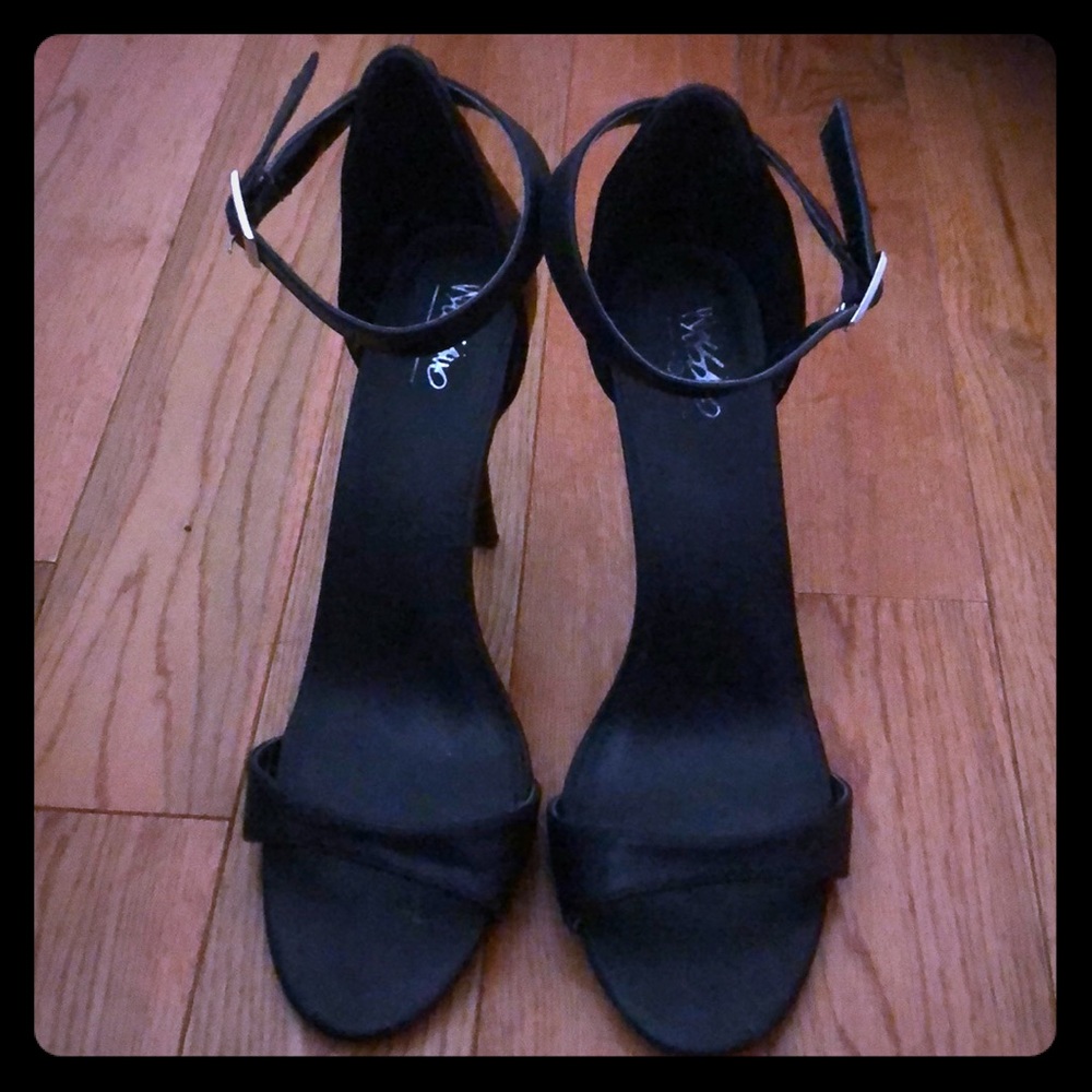 Black Single Sole Heels